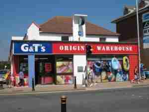 Cash Shop Loans Money Out Of The Till!